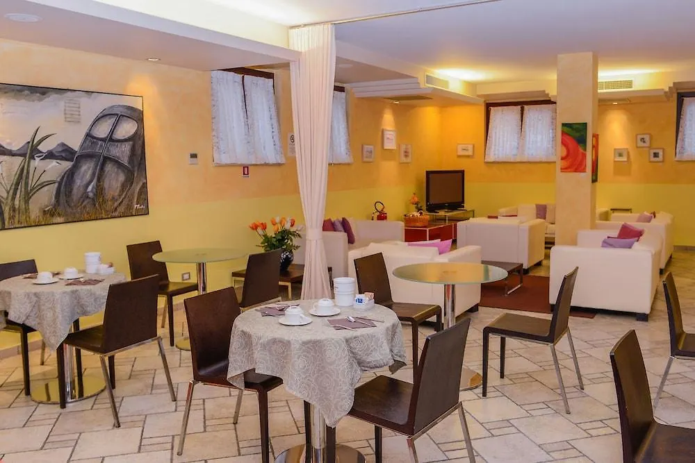 Ahg Donna Silvia Wellness Hotel Manerba del Garda