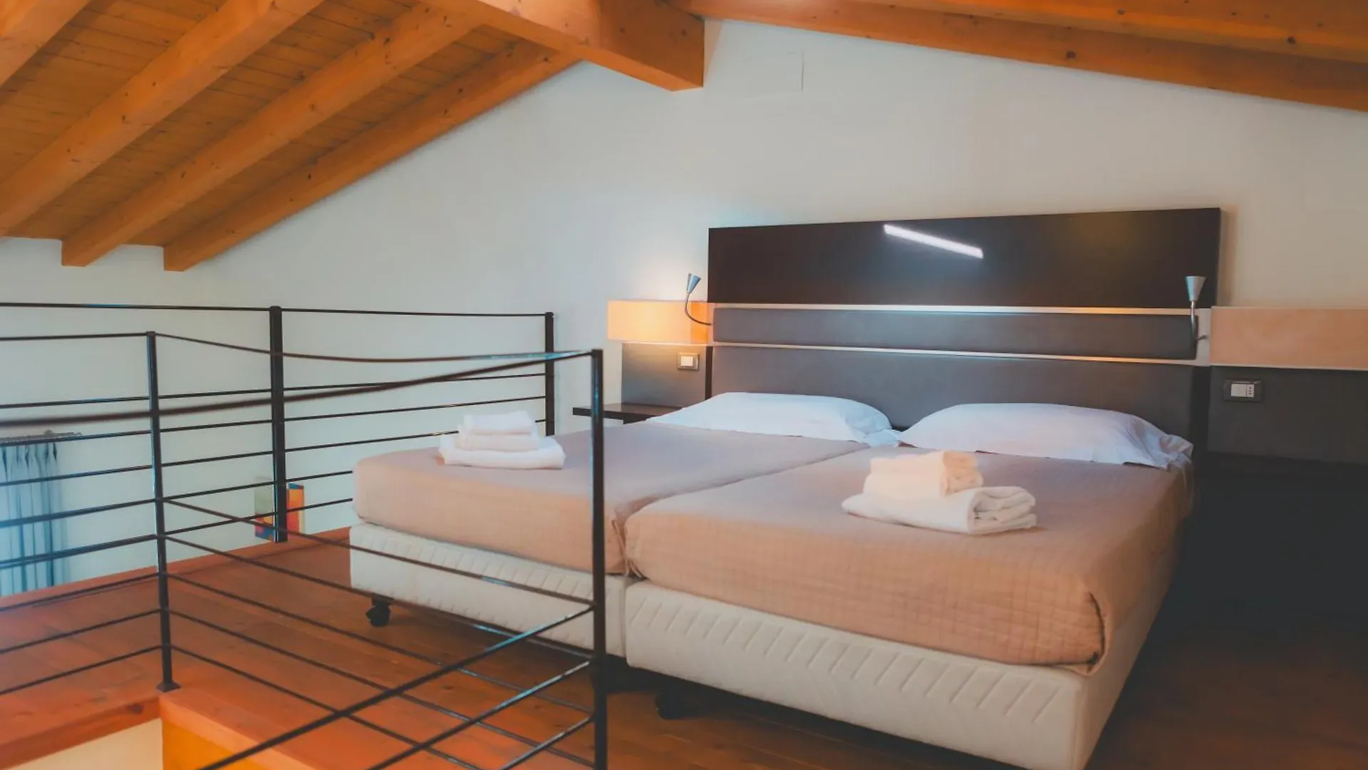 Ahg Donna Silvia Wellness Hotel Manerba del Garda 4*,  Italy