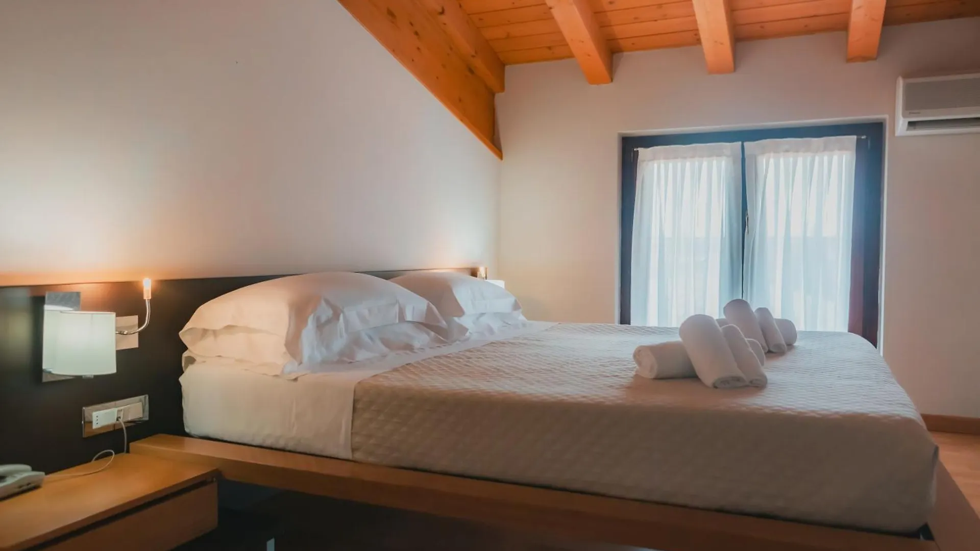 Ahg Donna Silvia Wellness Hotel Manerba del Garda