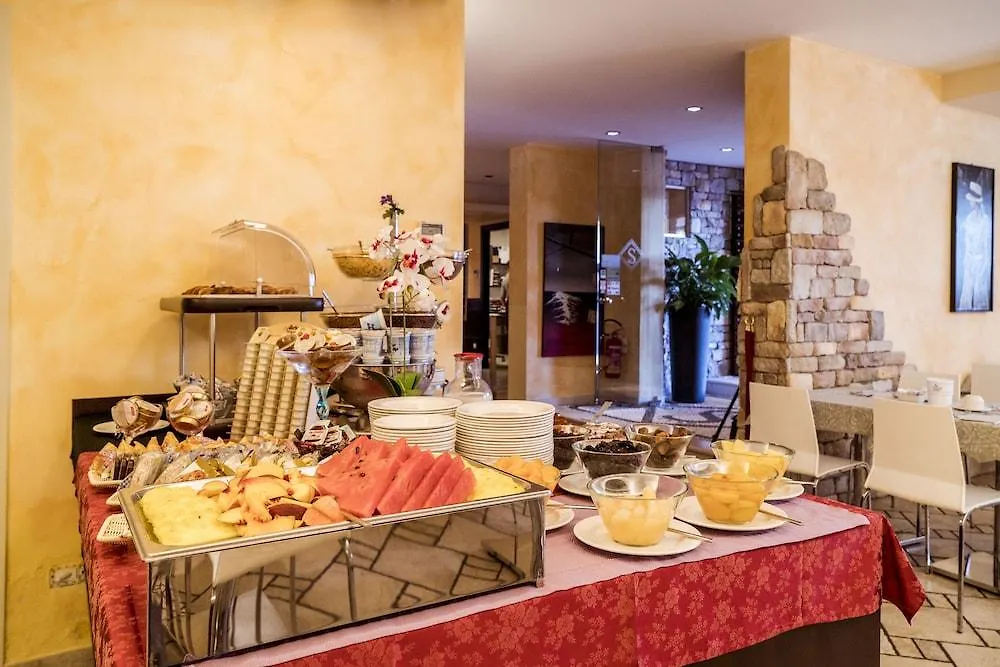 Ahg Donna Silvia Wellness Hotel Manerba del Garda