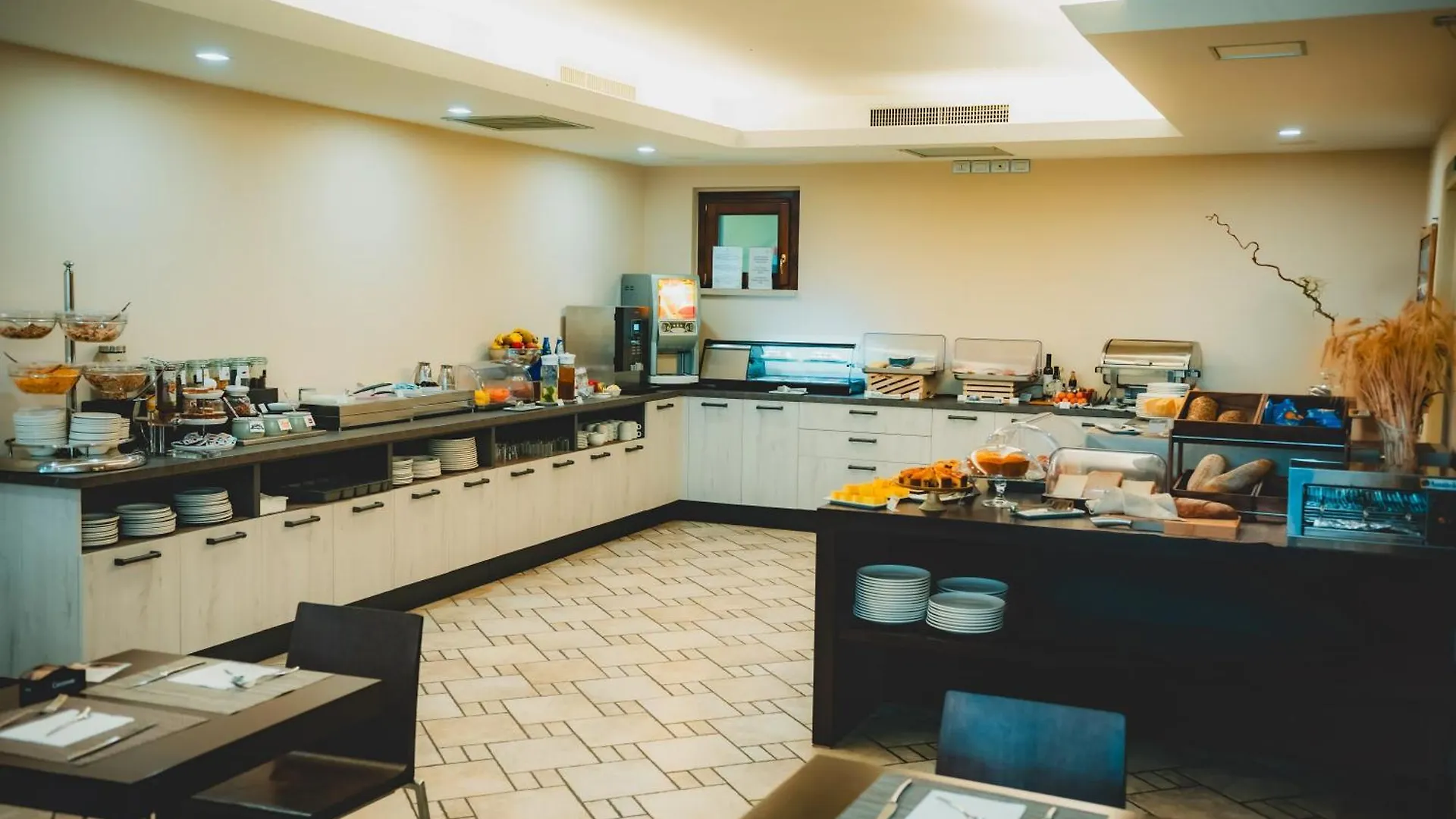Ahg Donna Silvia Wellness Hotel Manerba del Garda