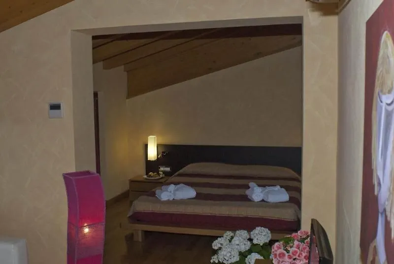 Ahg Donna Silvia Wellness Hotel Manerba del Garda 4*,  Włochy