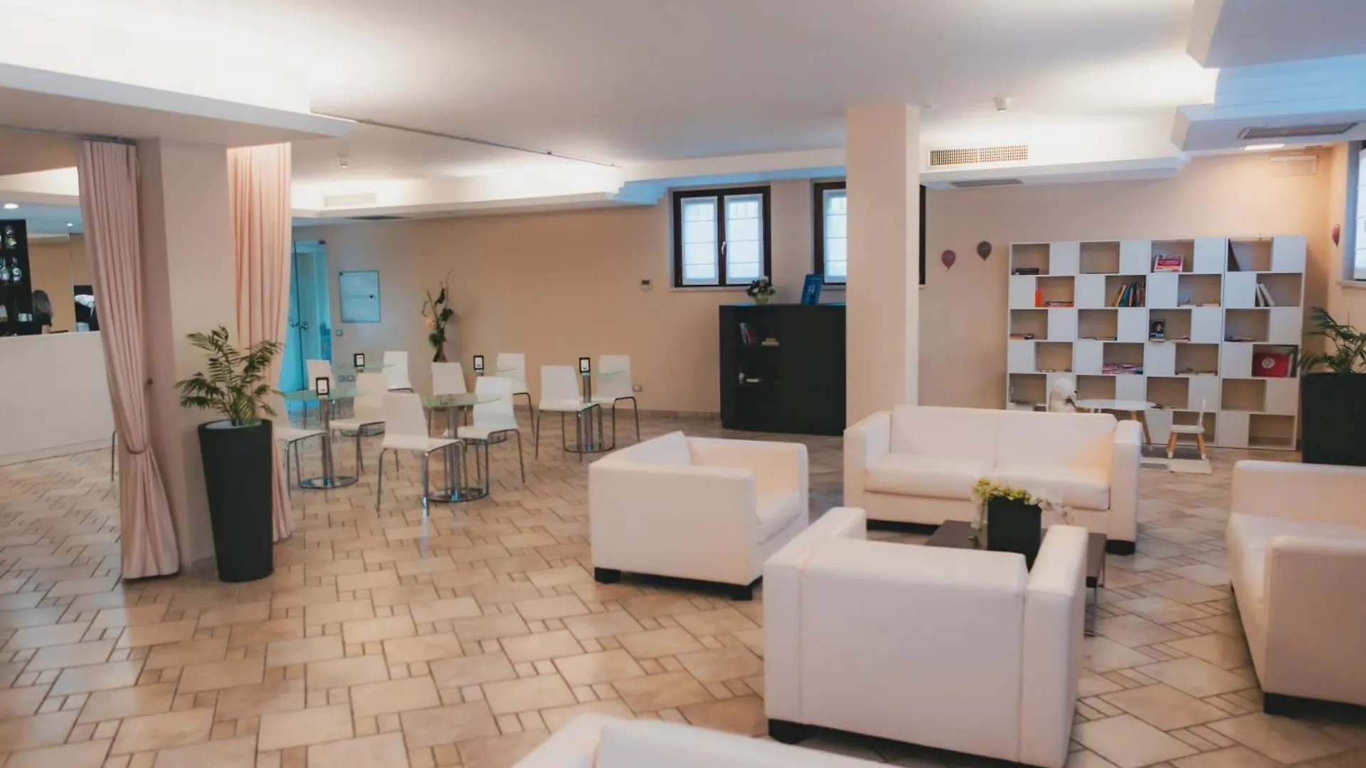 ****  Ahg Donna Silvia Wellness Hotel Манерба-дель-Гарда Италия